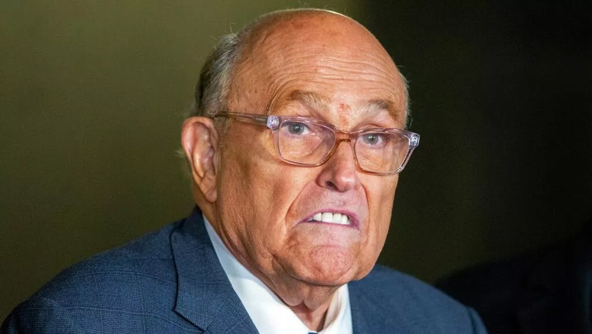 Trump avukatı dahil onlarca kişiyi affetti