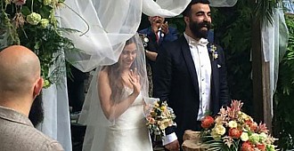 Zeynep Çamcı da evlendi...