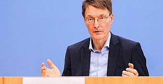 Alman Sağlık Bakanı: "Resmi Omicron…