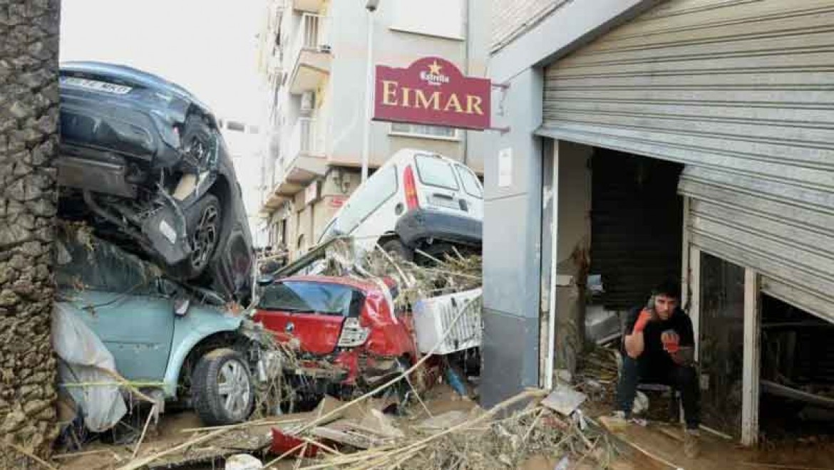 Valencia'daki sel felaketinde ölü sayısı 200'ün üzerinde