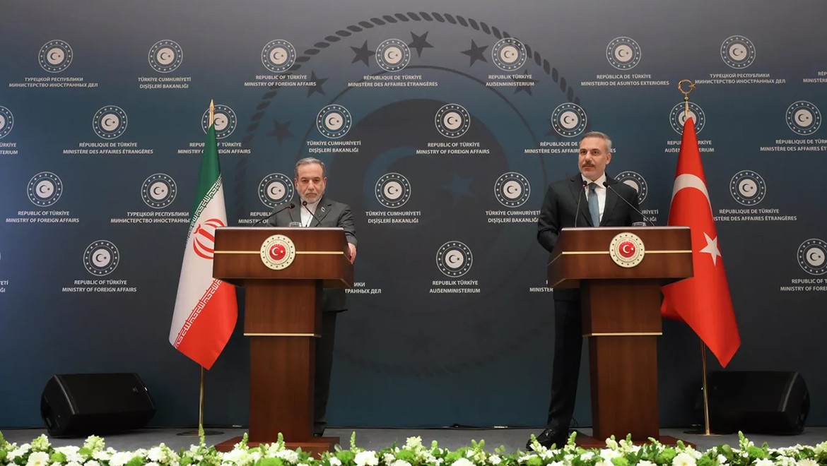 "İran müzakereye de savaşa da hazır"