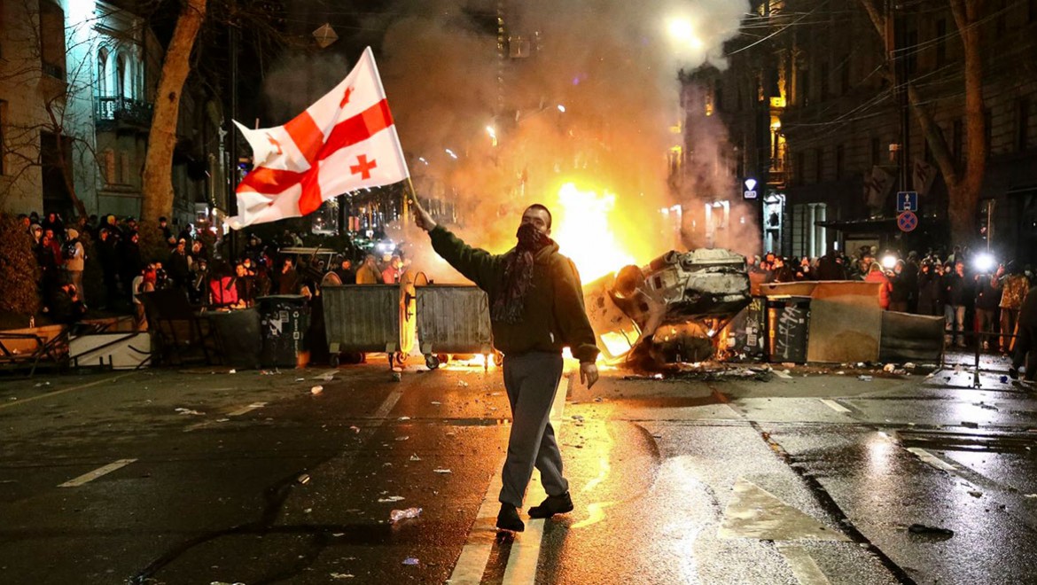 Gürcistan'daki protestoda 21 polis ve 6 gösterici yaralandı