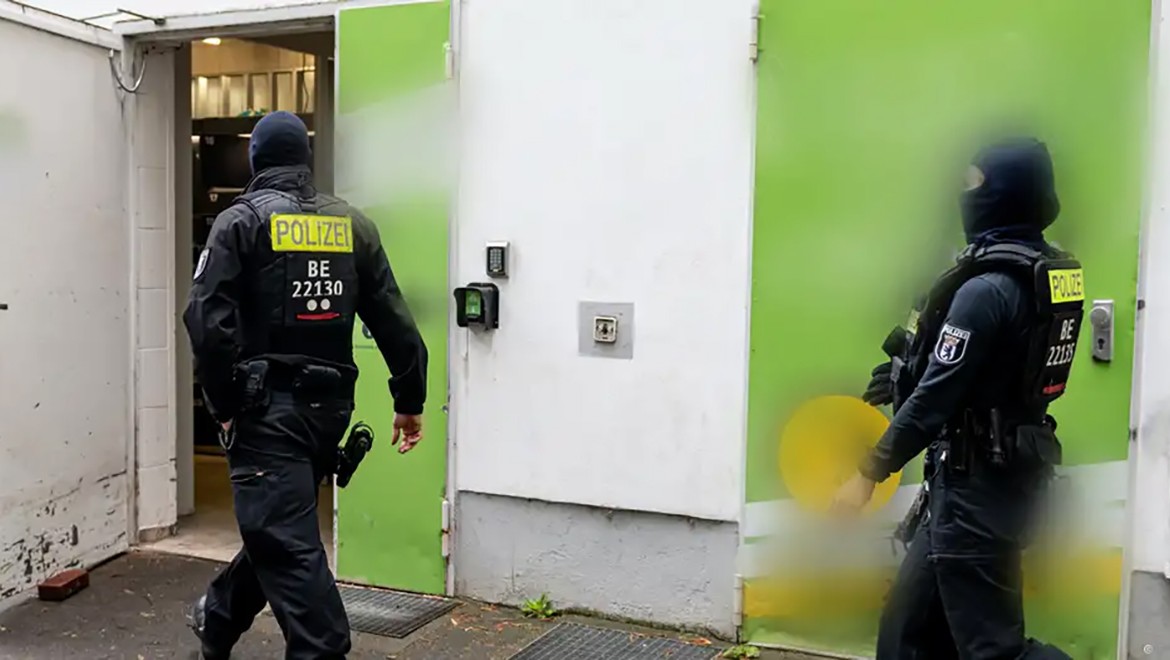 Berlin'de çete operasyonları: Şüpheli Türkler de gözaltında