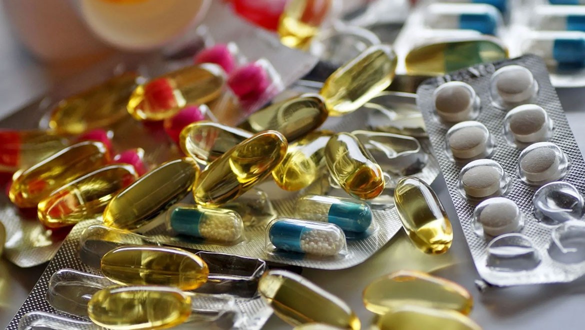 ABD'de ithal ilaca yüzde 100 tarife