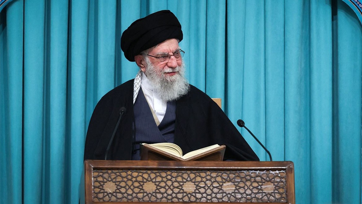 İran, ülkenin dini lideri Hamaney'in ölümünü doğruladı