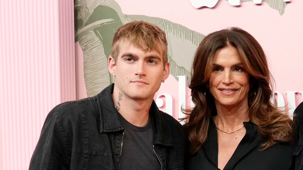 Cindy Crawford'ın oğlu Presley Gerber 27 yaşında hayatını kaybetti