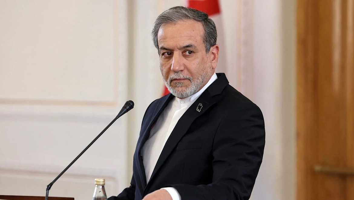 İran Dışişleri Bakanı Erakçi'nin Davos'a davetin iptal edildi