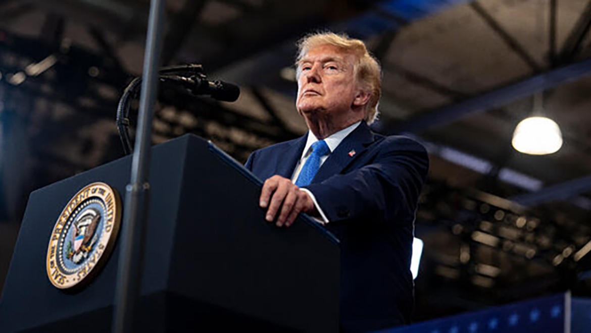 Trump'tan, İran'a yardım eden ülkelere 'ekonomi' tehdidi
