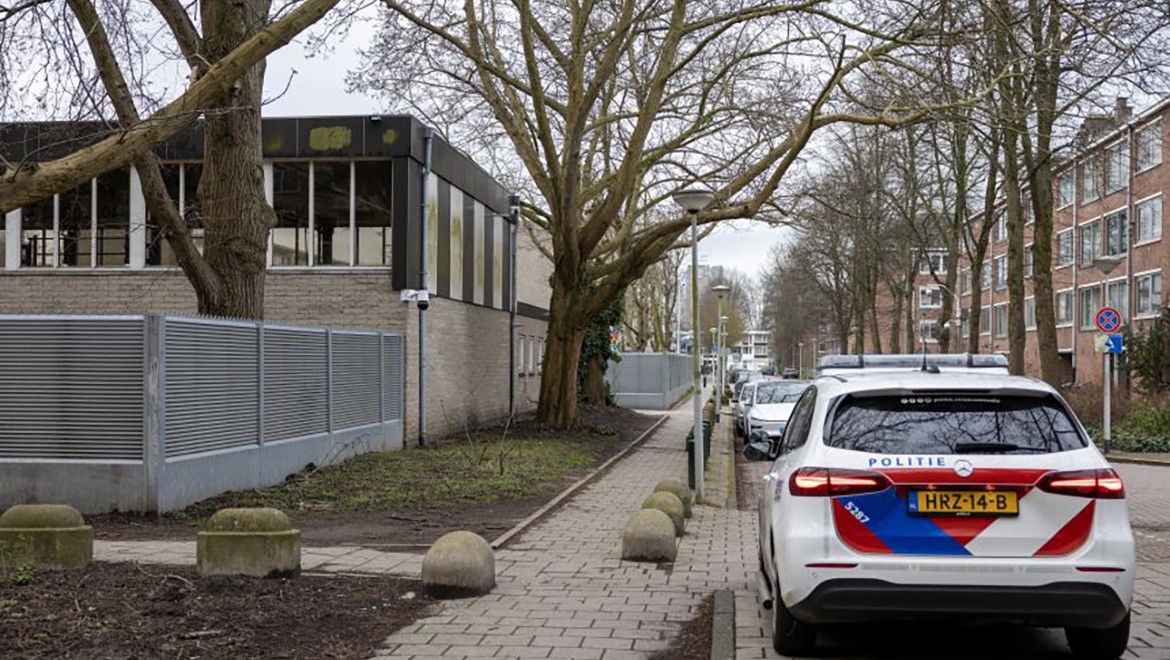 Amsterdam'da Yahudi okulunda patlama meydana geldi