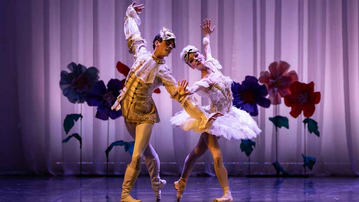 Engelli Bireyler Sanatla Buluşyor