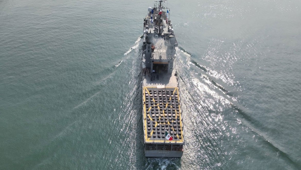 Pasifik'teki dramatik kovalamacada 7 ton kokain ele geçirildi