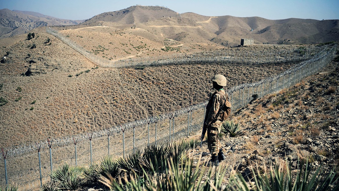 Afgan güçlerinin saldırısında 23 Pakistan askeri öldü