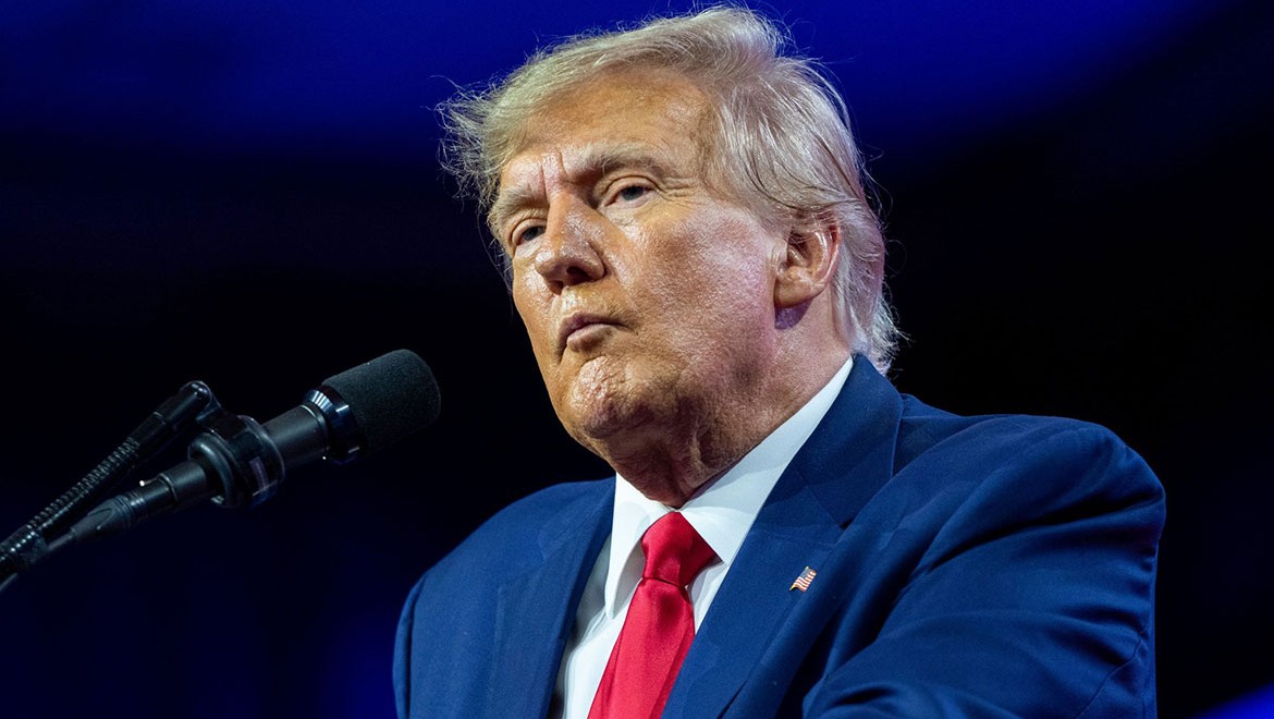 Hindistan'a yönelik tarifeyi "önemli ölçüde" artırıyor