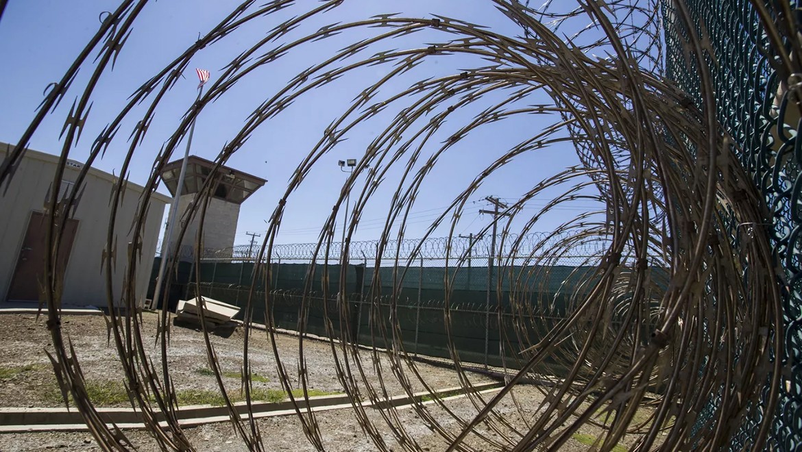 Binlerce göçmen gizlice Guantanamo'ya gönderilecek