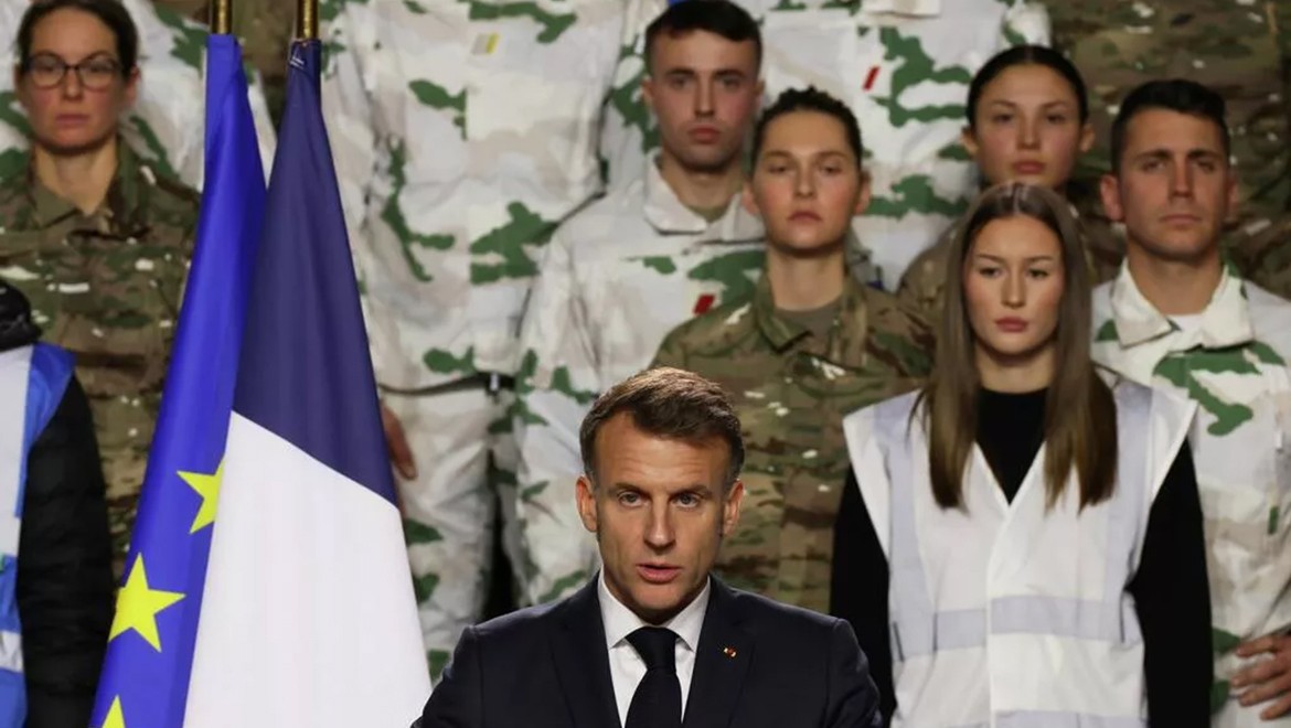 Fransa'da gönüllü askerlik 2026 yazında başlıyor