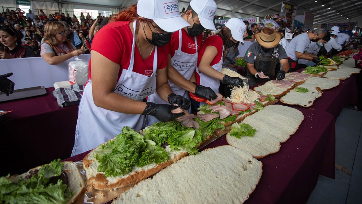 Sandöviçte dünya rekoru kırıldı