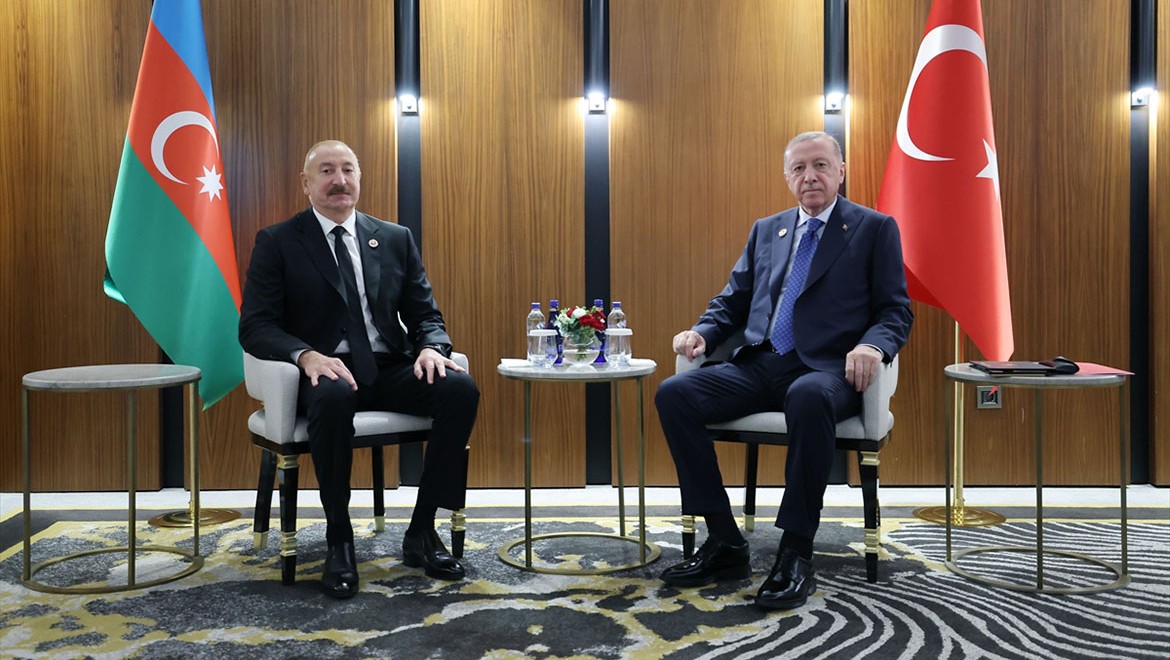 Aliev'le başbaşa görüşme
