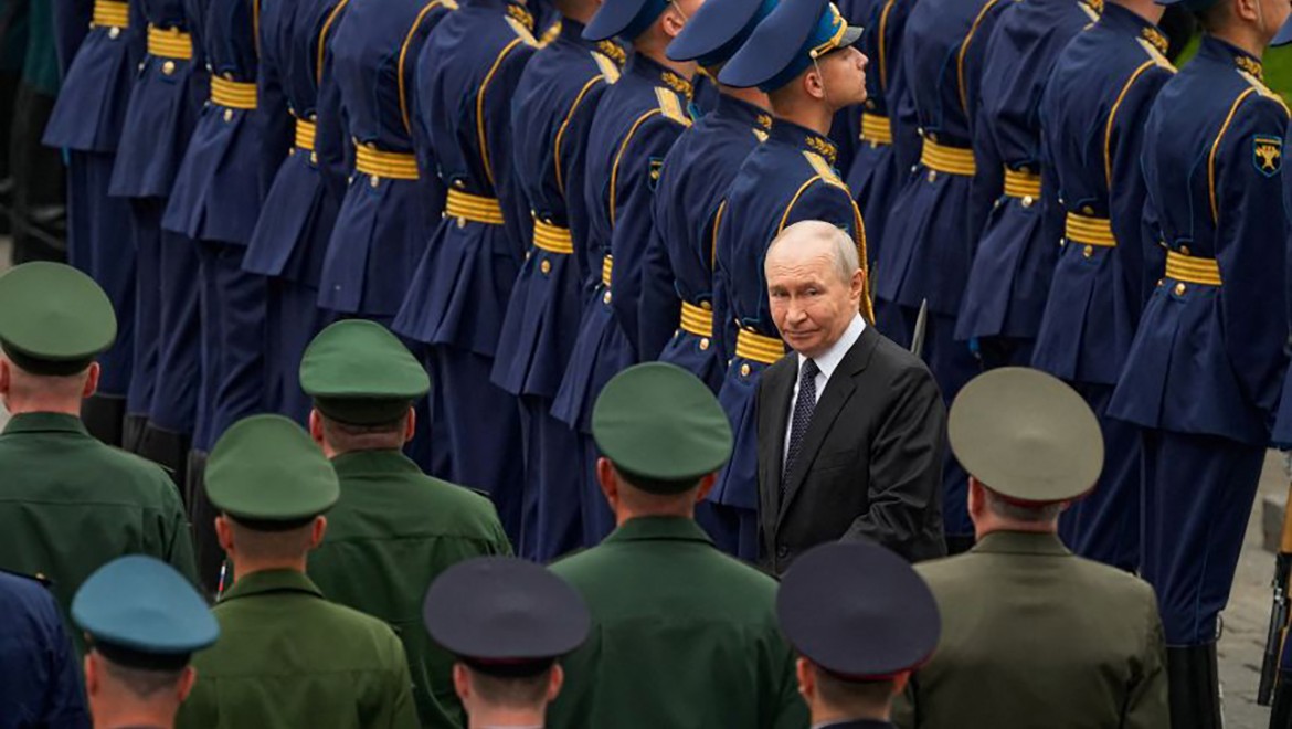 Putin ordudaki personel sayısını 2 milyon 441 bin 630'a çıkardı