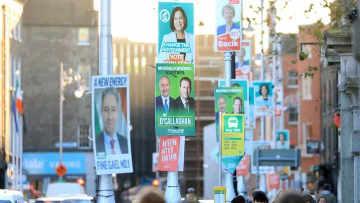 İrlanda'da iki parti seçimi baş başa götürüyor