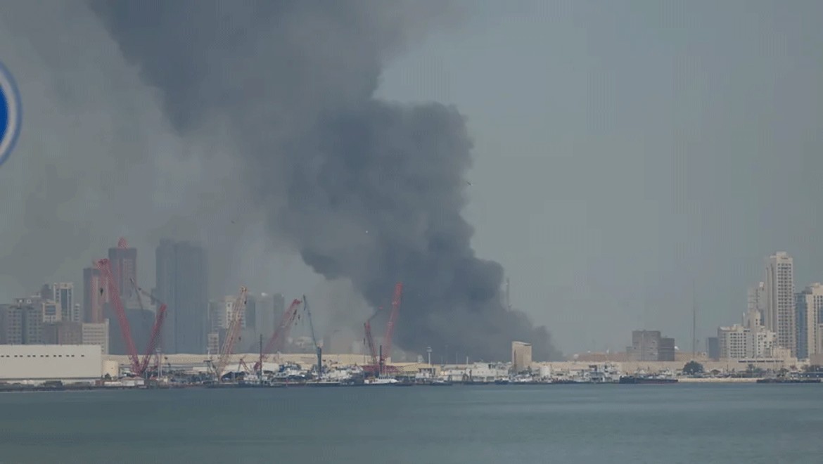 İran, Katar ve Bahreyn'i bombaladı