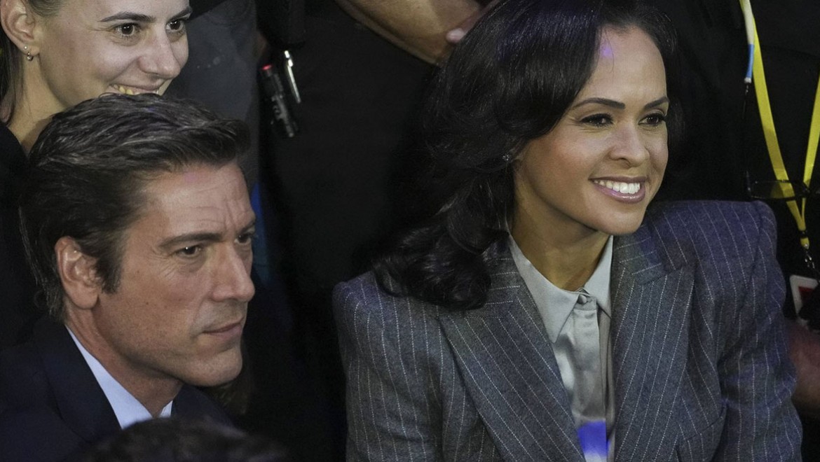 Trump başarısızlığının faturasını sunuculara kesti