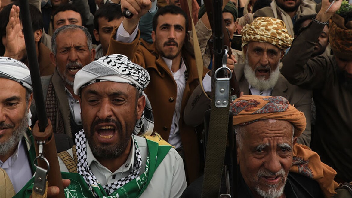 Husilerin S. Arabistan'a saldırılarında 13 kişi yaralandı