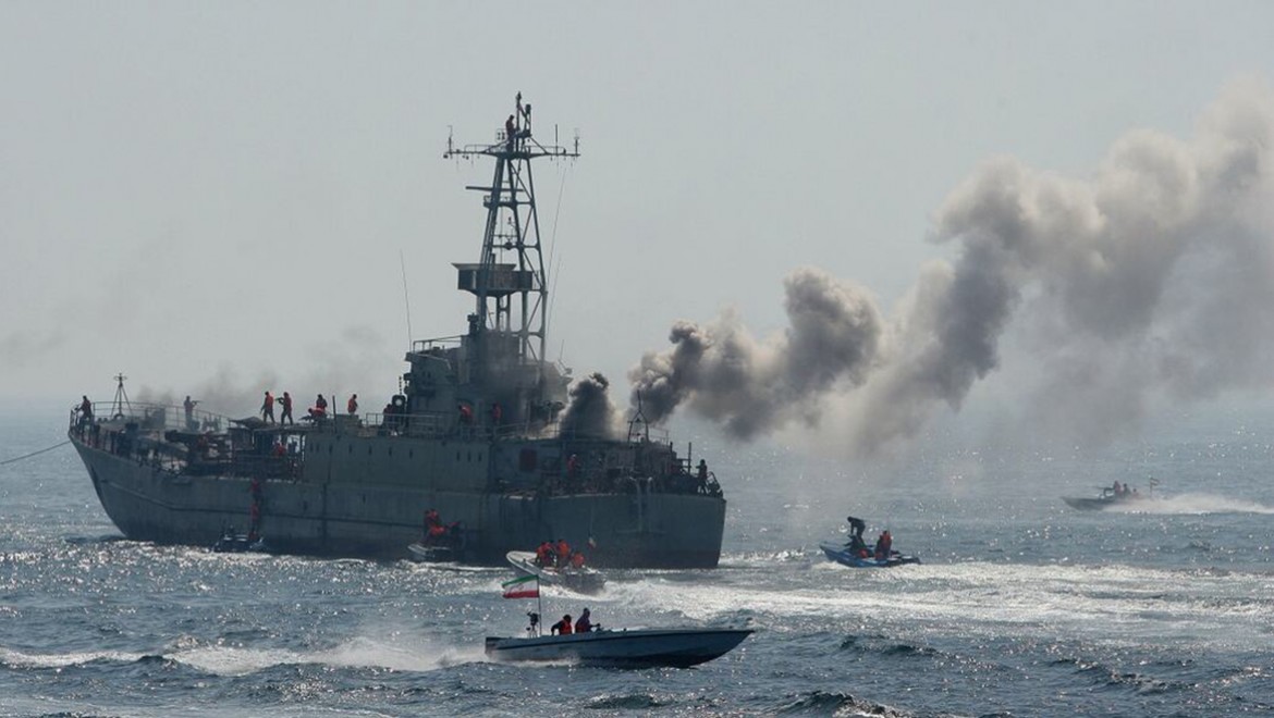 İran'dan, ABD'ye ait bazı savaş gemilerine İHA saldırısı