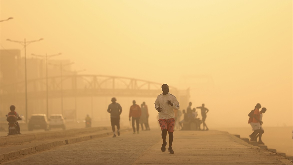 Senegal toz bulutlarıyla kaplandı