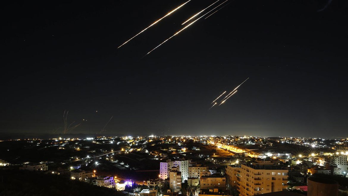 Savaşa girerse, İran, ABD üslerini vuracak