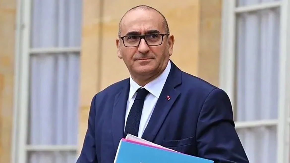 Fransa'da İçişleri Bakanı istifa etti, Macron kabul etmedi