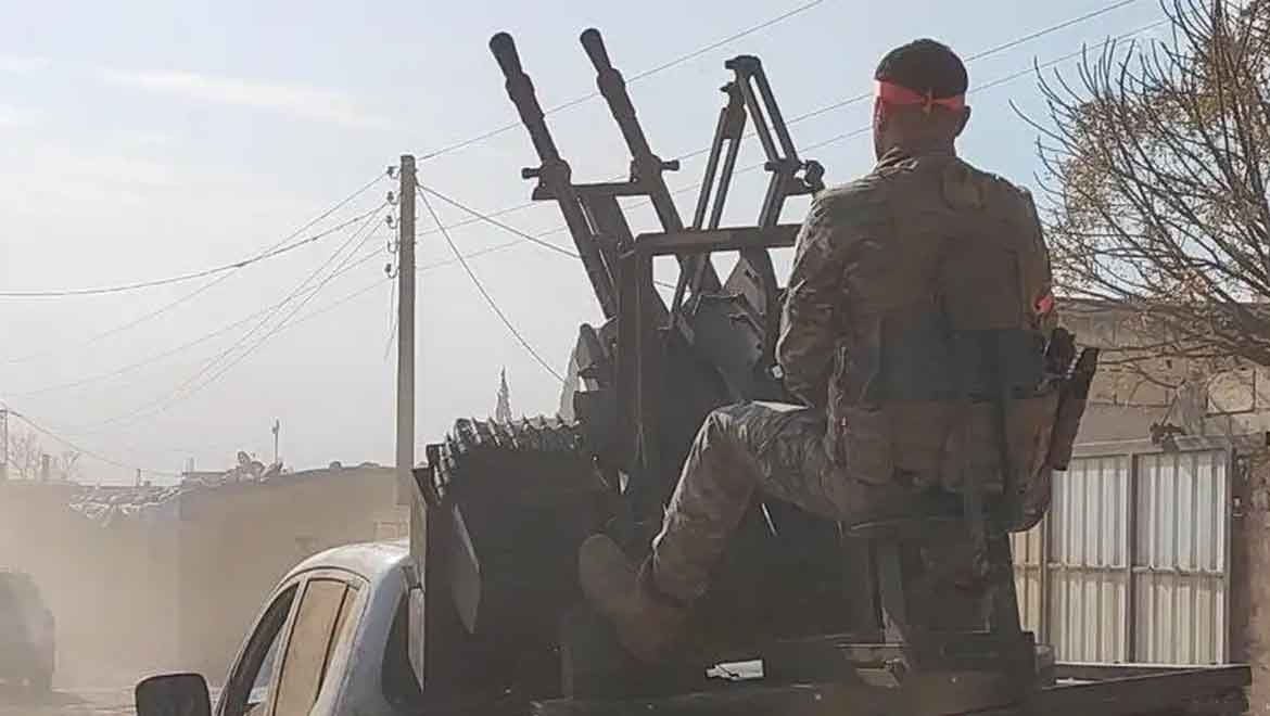 Münbiç'te bomba yüklü araçla saldırı: En az 15 ölü