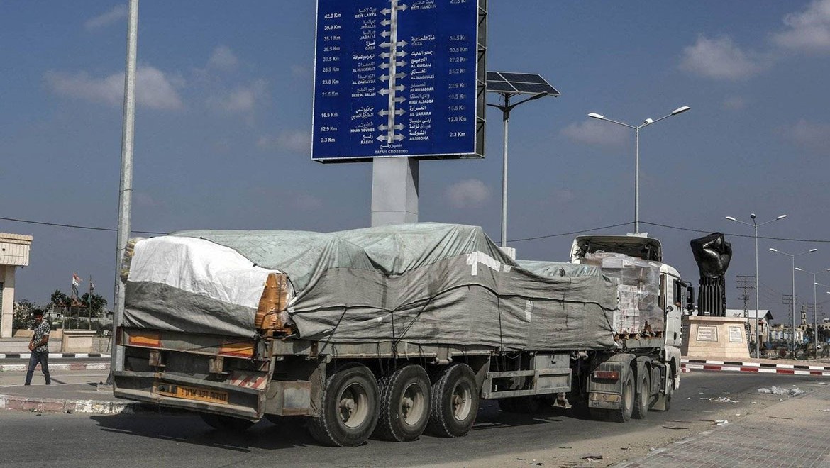 İsrail Gazze'de bir BM yardım konvoyuna el koydu