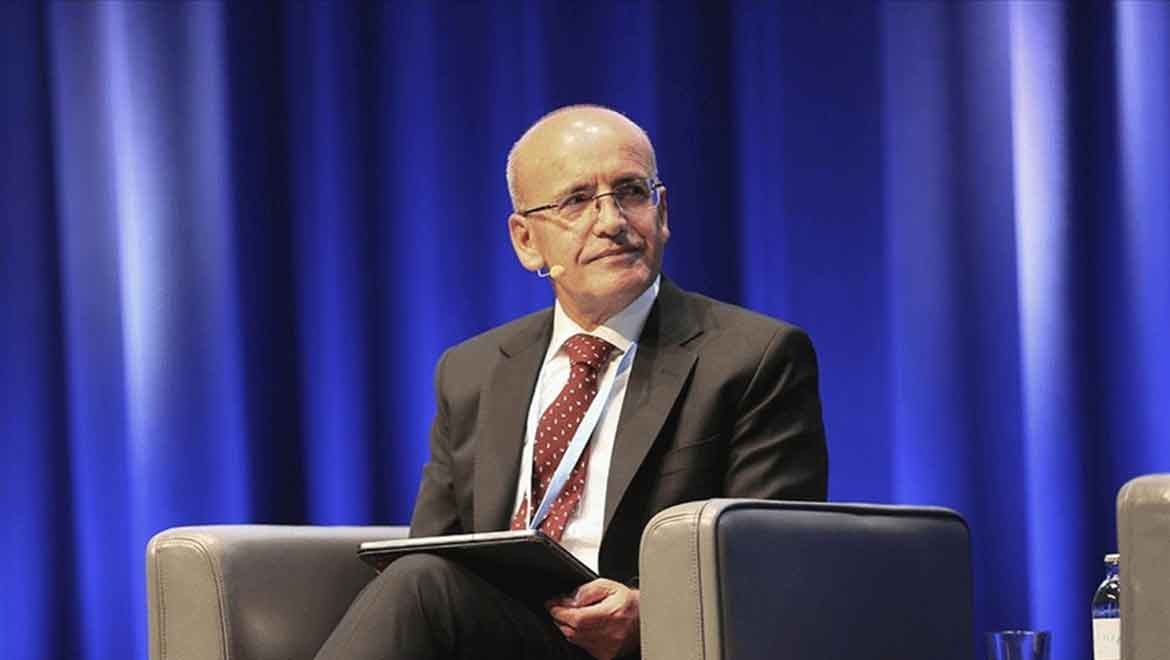 Londra'da yatırımcılara Türkiye ekonomisini anlattı