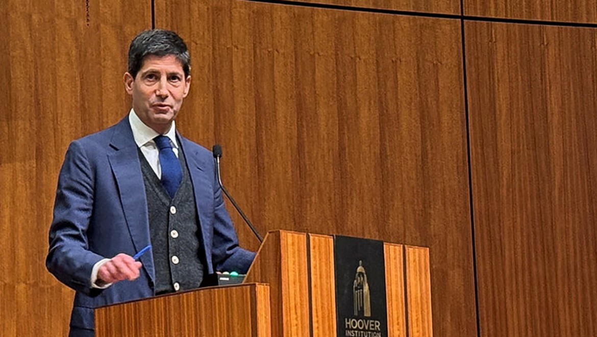 Trump FED Başkan adayılı açıkladı