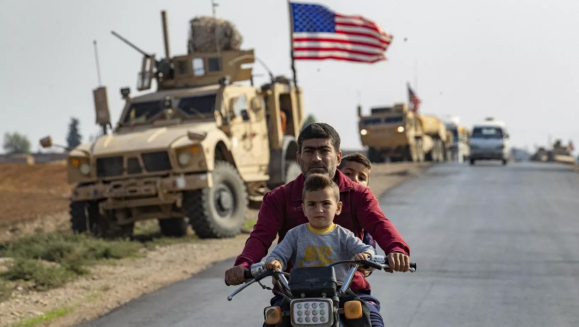 Suriye ve ABD ortak devriyesine ateş açıldı: Yaralılar var