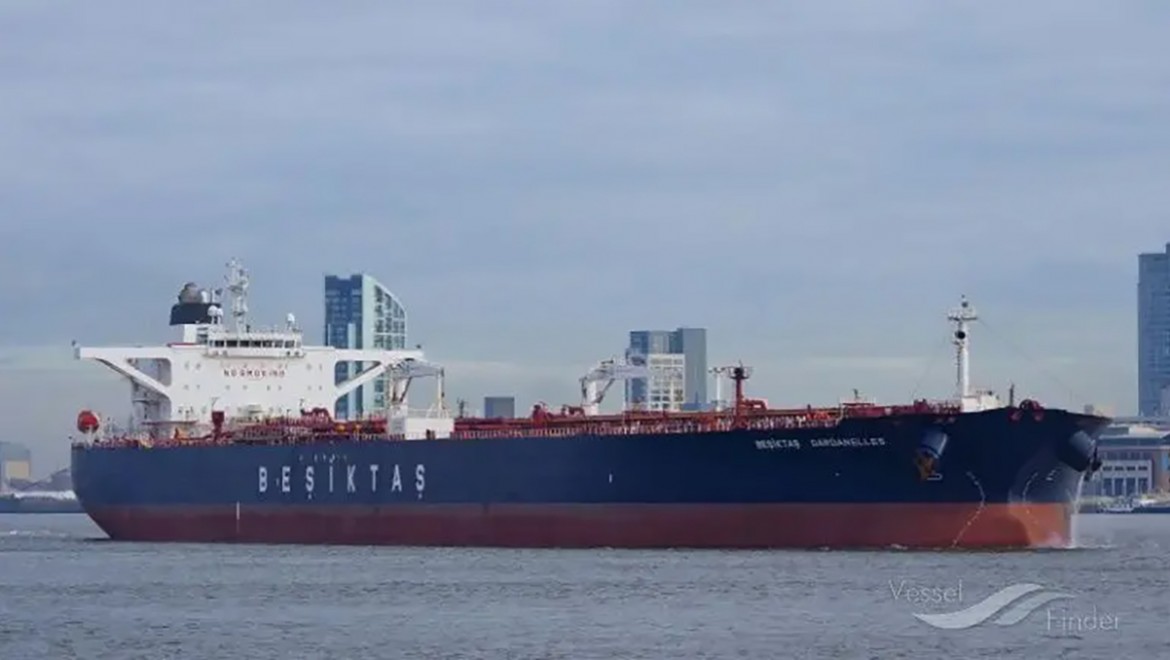 Türk tankerine boğaz açıklarında iİHA isabet etti