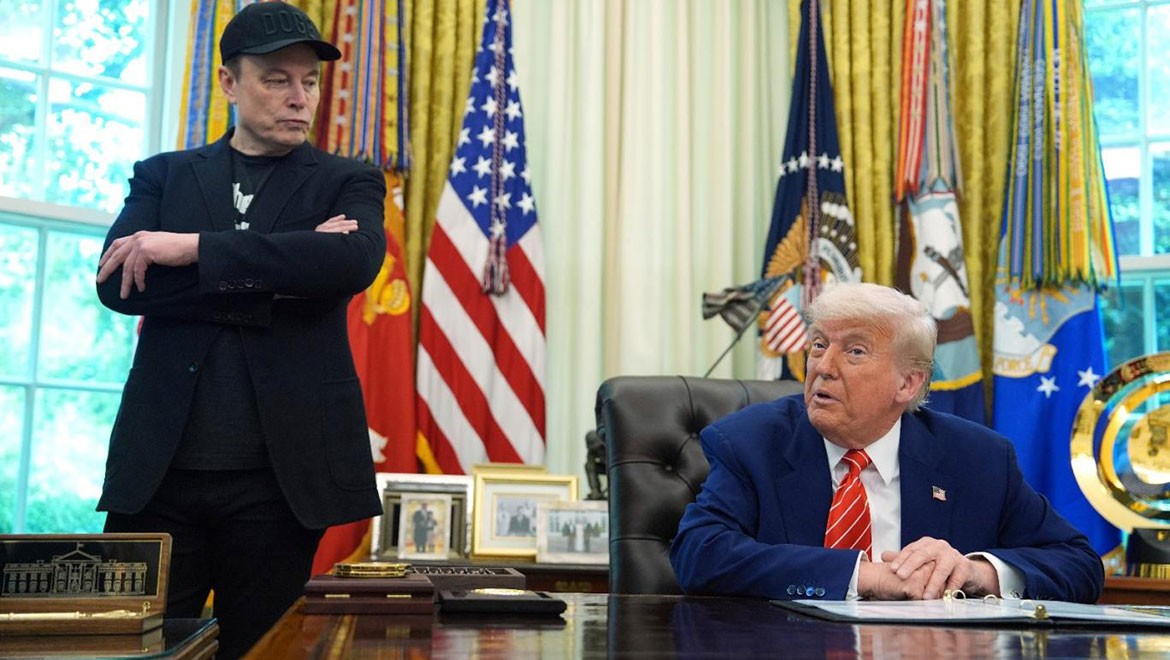 Elon Musk'a Trump darbesi