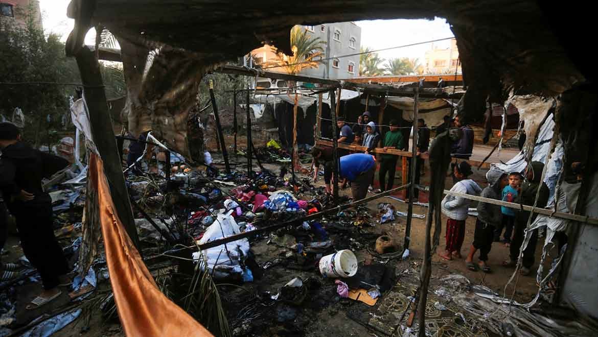 İsrail'den Filistinli çadırlarına saldırı