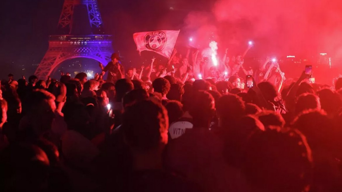Paris'te polis ile taraftar arasında arbede yaşandı