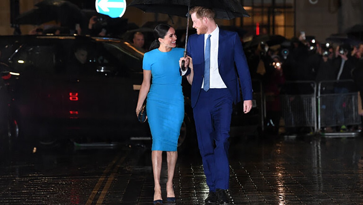 Prens Harry ve eşi Meghan İngiltere'ye dönüyor