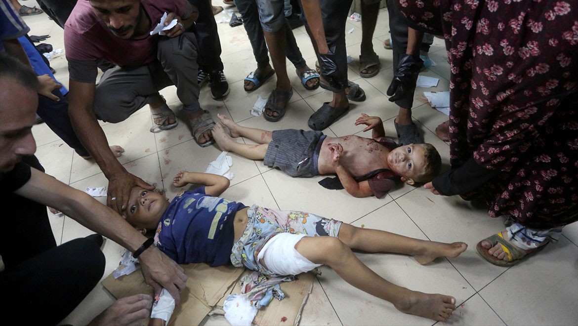 İsrail yine hastaneye saldırdı