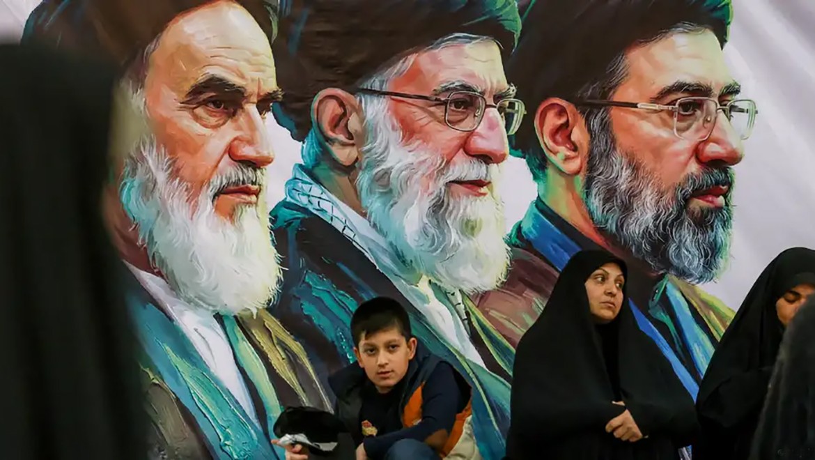 Hamaney sonrası İran'da yeni dönem resmen başladı