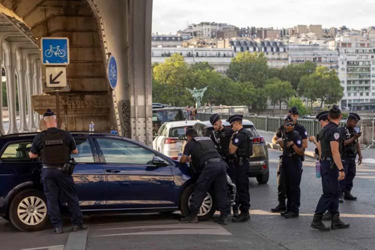 paris-3